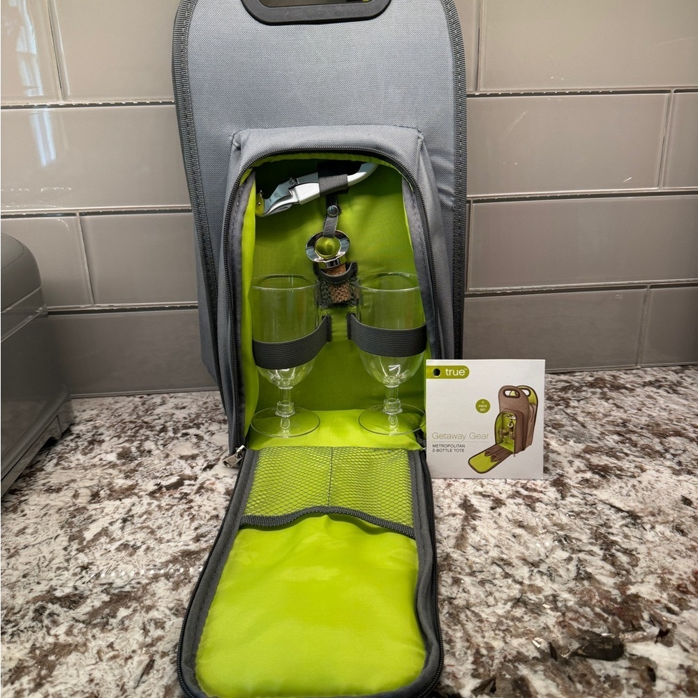 Metro™: Onyx 2-Bottle Tote